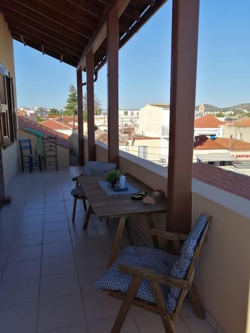 Aegina Port Apt 2-Διαμέρισμα Στο Λιμάνι Της Αίγινας 2 Экстерьер фото